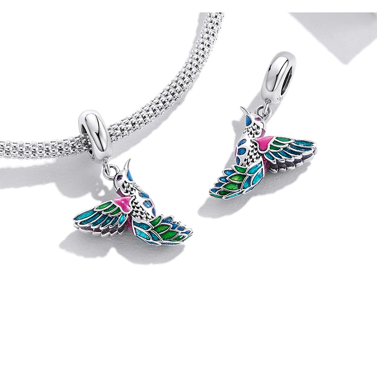 Alae charm on bracelet, symbol of gentle freedom | Asttery