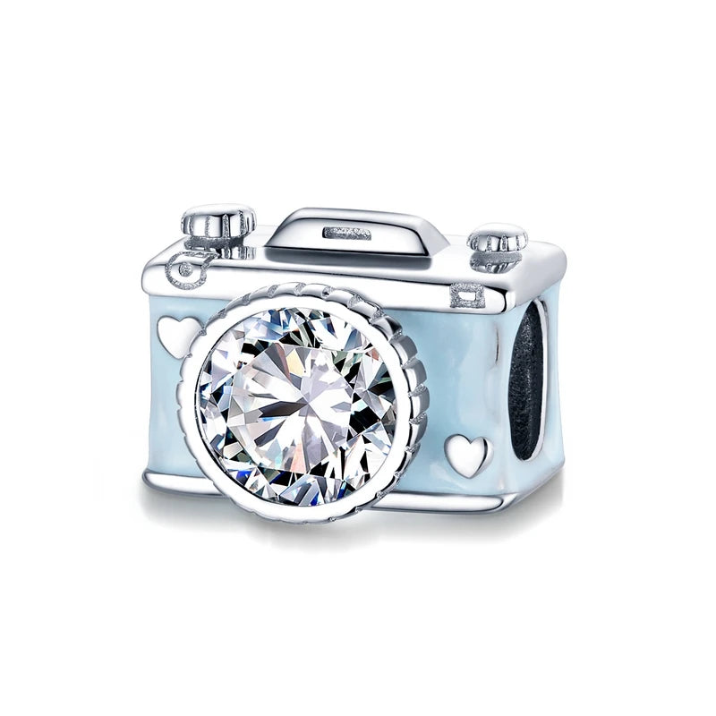 Reflera charm in 925 sterling silver with light blue enamel and zirconia | Asttery