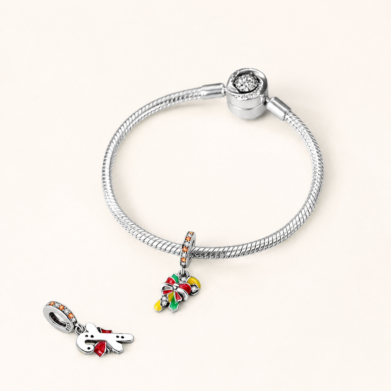 925 sterling silver Christmas wreath dangle charm with colourful enamel  | Asttery