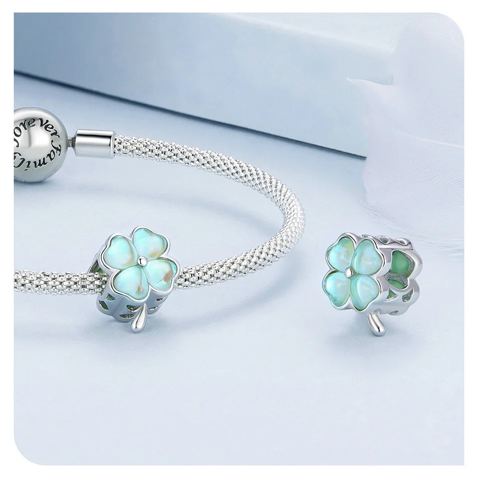 Front and back view of the 925 sterling silver  pastel green glass clover charm bead |  Livory by Asttery