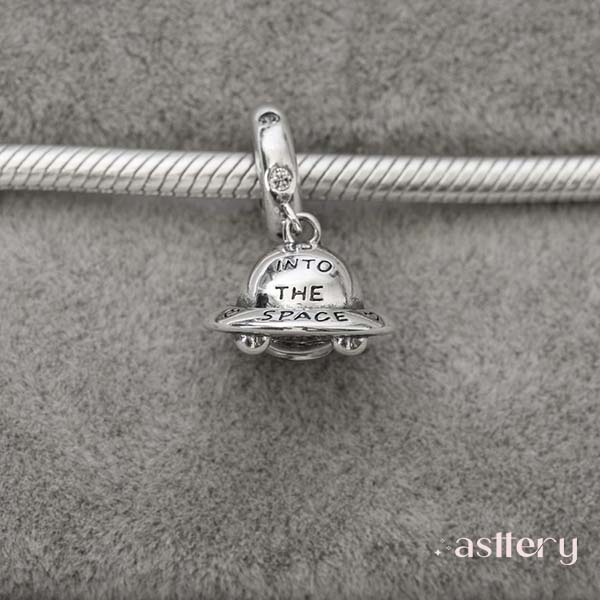 Nébulis charm in 925 silver with cubic zirconia and moonstone | Asttery