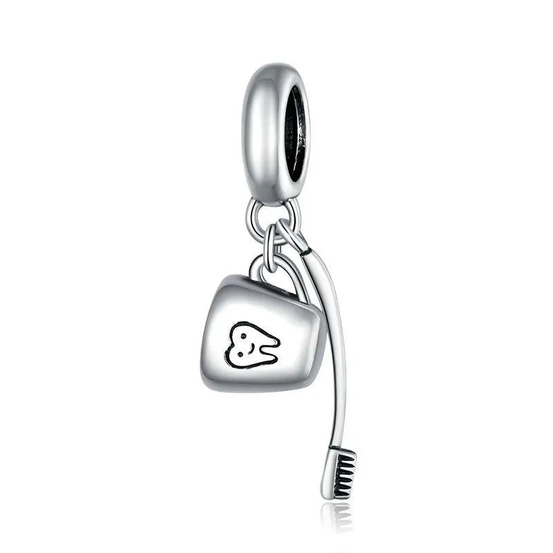 Brivvi charm in 925 sterling silver with toothbrush and enamel cup | Asttery