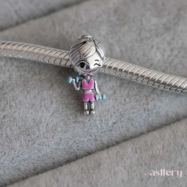 Sterling silver charm Vintari, symbol of energy and self-care | Asttery