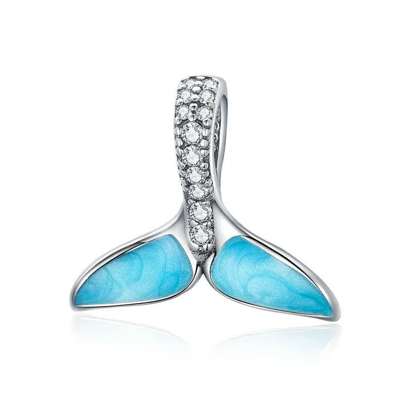 Whale tail pendant in 925 sterling silver with blue enamel and cubic zirconias | Asttery