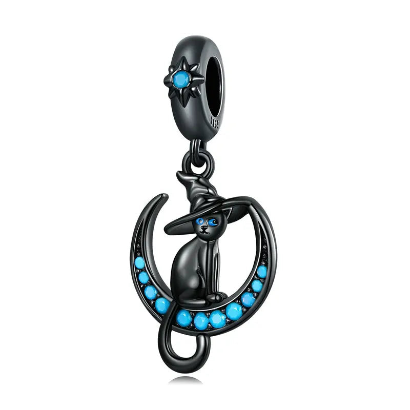 Sterling silver charm of black cat with witch hat and crescent moon | Asttery