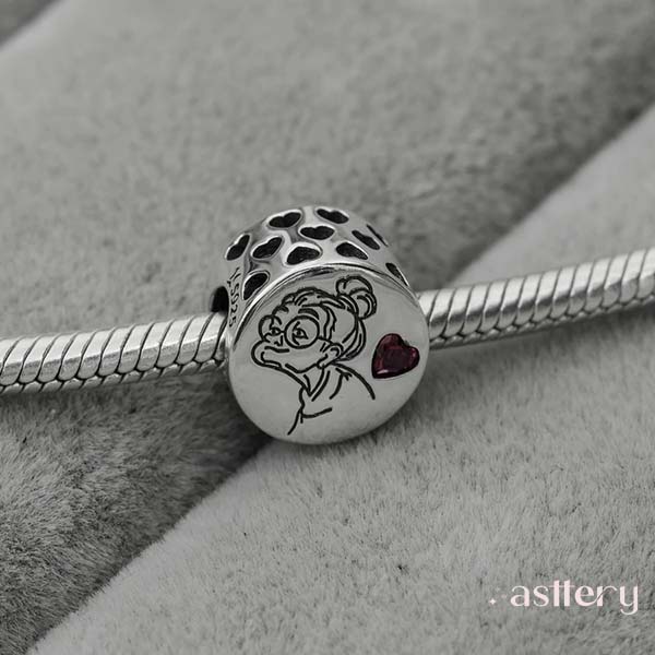Side view of the Grandma Love charm bead showing engraved details and heart-shaped pink stone | Asttery
